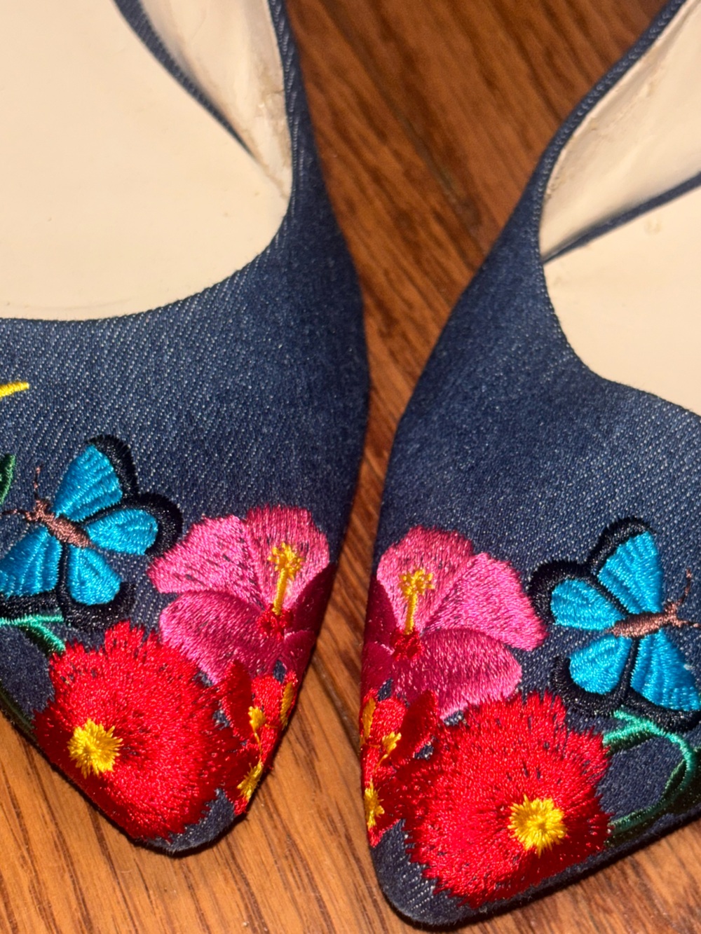 Nine West Suziella Obedience Denim Floral Embroidered Pointed Toe Flats 7.5 M - Picture 7 of 11